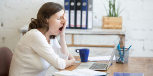 balancing-work-and-sleep-for-optimal-productivity